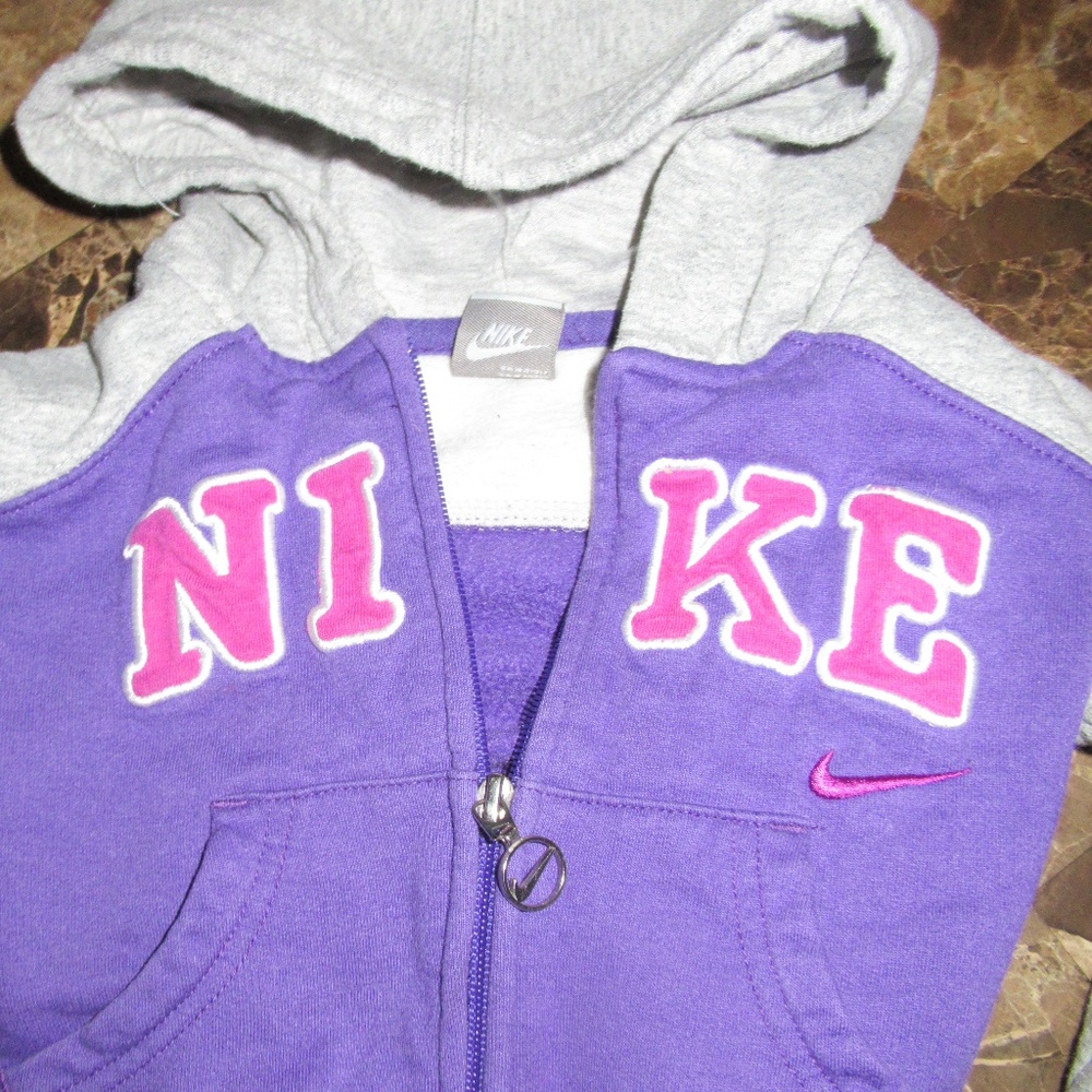 Cute Girls 2T Nike Zip Up Hoodie